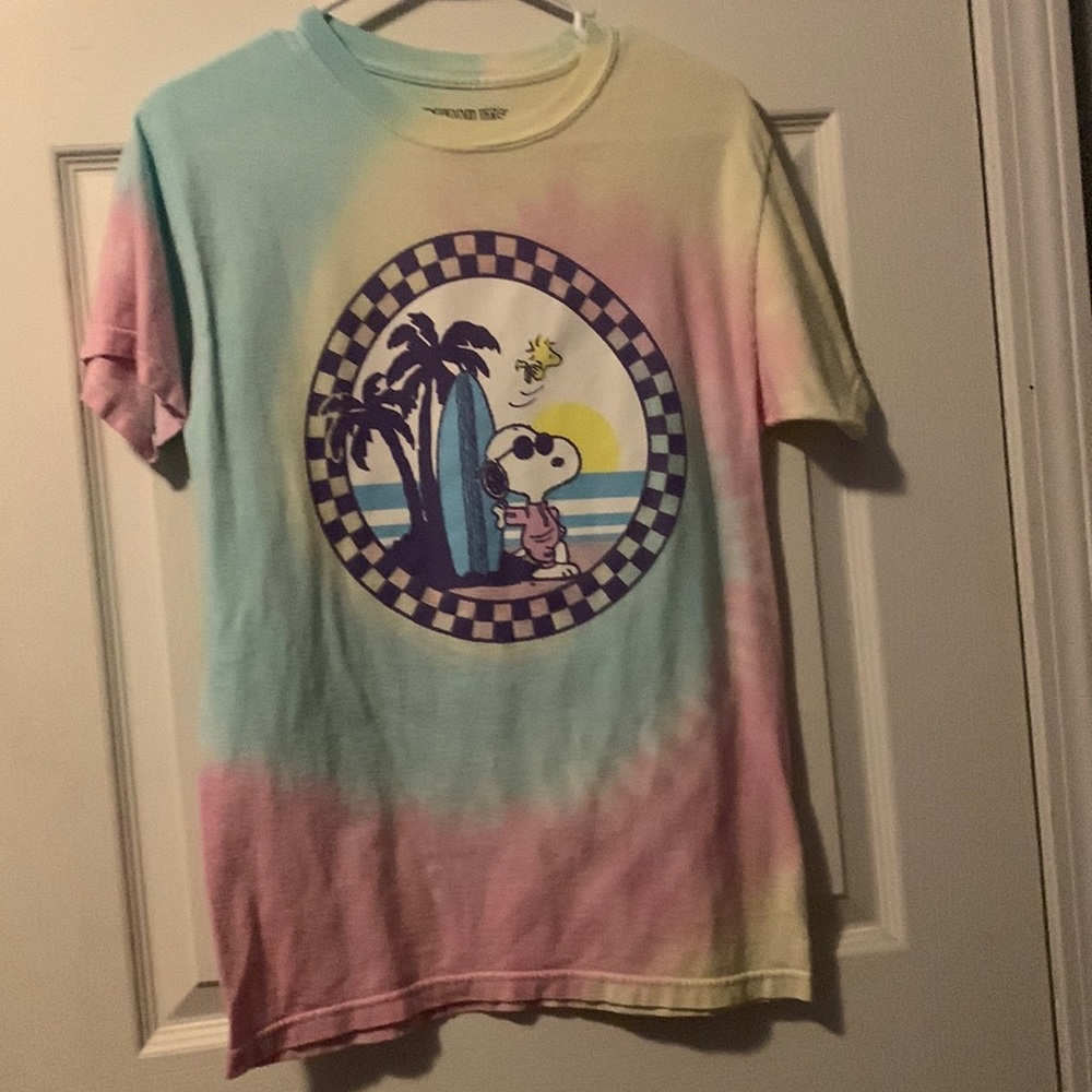 tie dye peanuts shirt size S